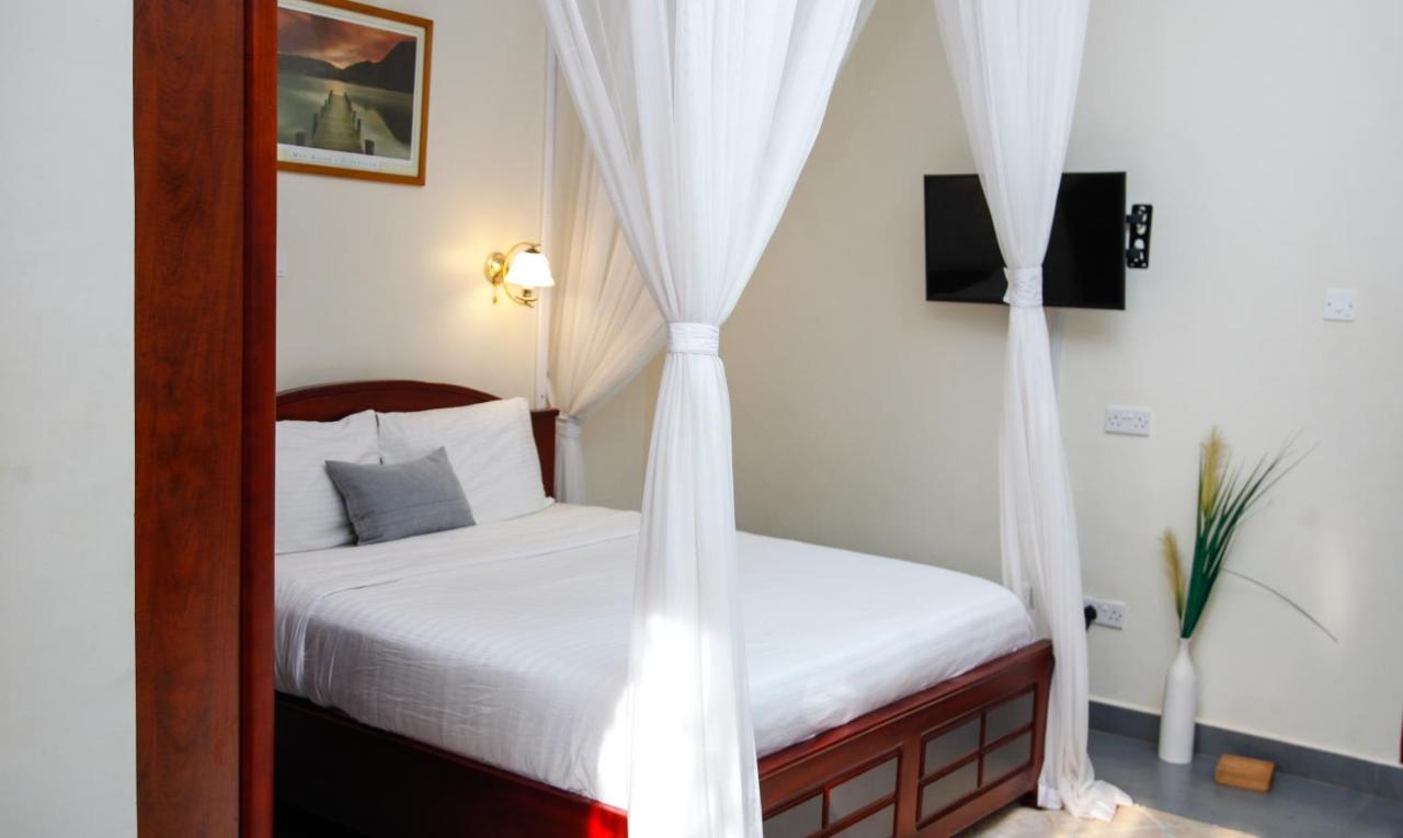 Fred And Winnie Bnb Кампала Екстериор снимка