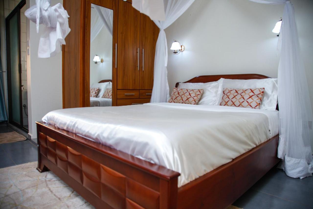 Fred And Winnie Bnb Кампала Екстериор снимка